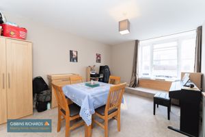 Dining Room- click for photo gallery